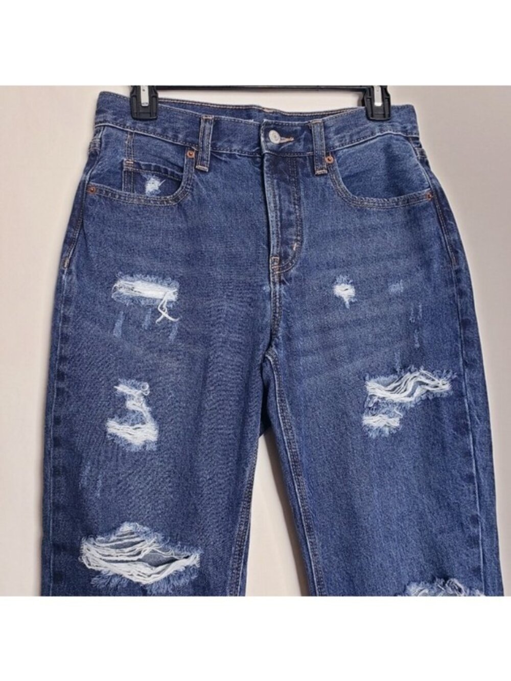 Old Navy High Rise Slouchy Straight Leg Distressed Ankle Jeans Women's Size 2 - Picture 3 of 10